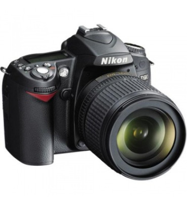 Nikon D90 SLR Digital Camera Kit with Nikon 18-105mm VR Lens